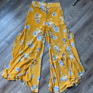 F21 Flowy Floral Pants